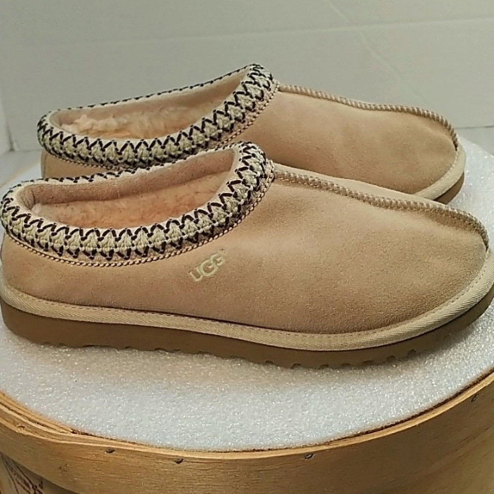 UGG Tasman